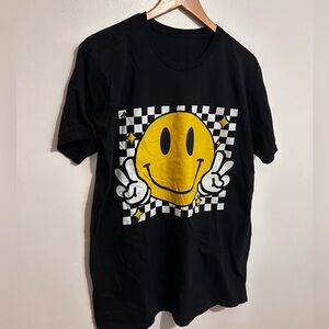Vintage Checkered Smile Face Peace Smiling Happy Face T-Shirt Size Large